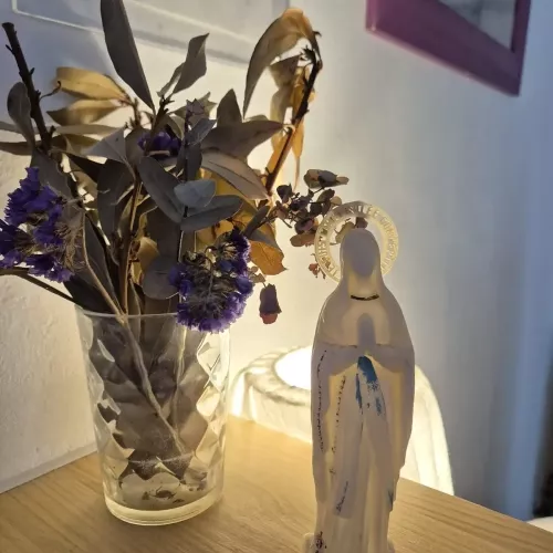 Instalaciones cuidadas de la residencia Virgen de Lourdes